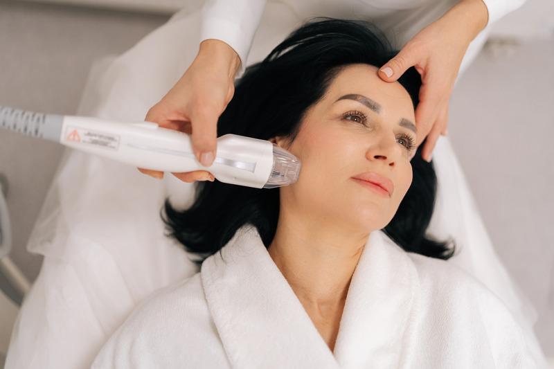 Choosing a Microneedling Clinic in Toronto blog image