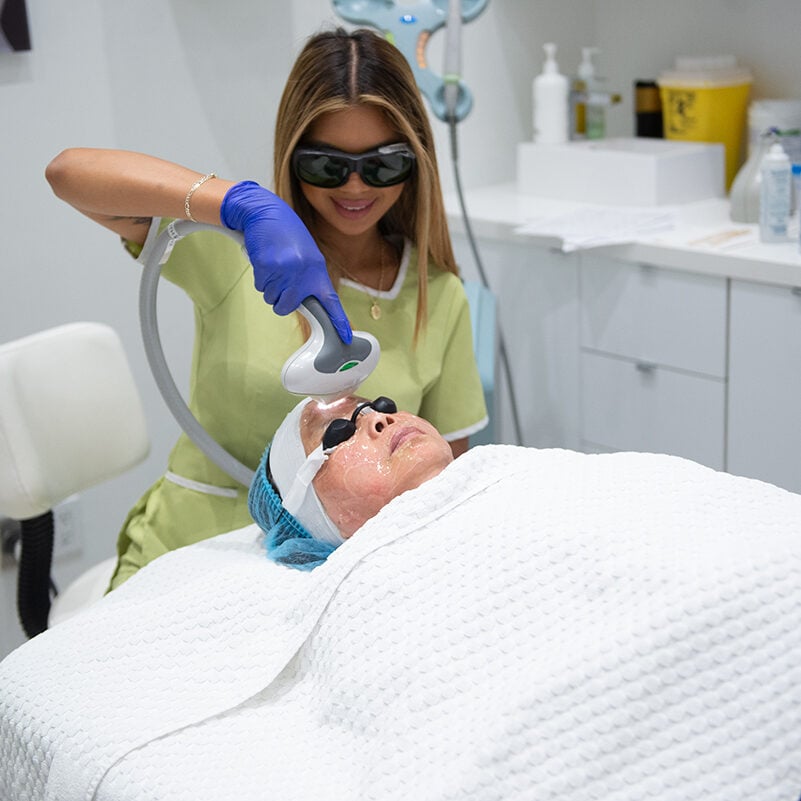 bellair-laser-clinic-treatment